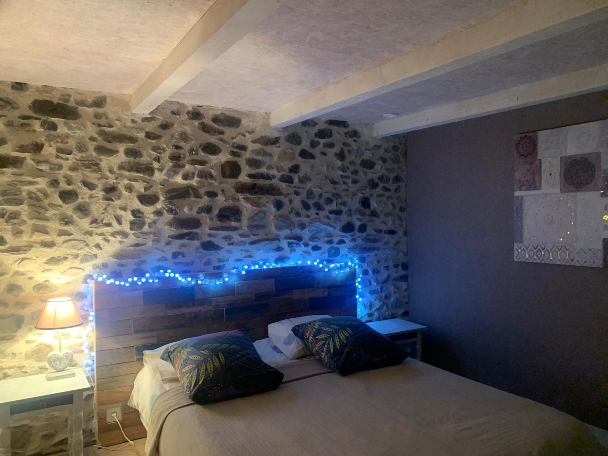 Les Jardins De Lumiere Bed & Breakfast Brusque Eksteriør bilde