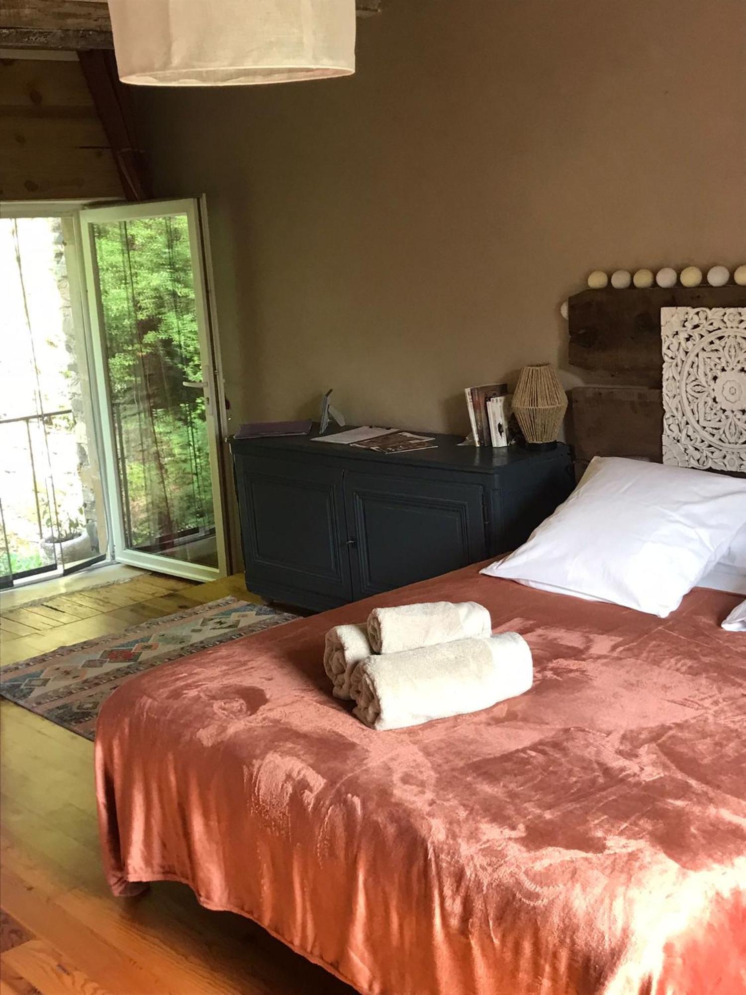 Les Jardins De Lumiere Bed & Breakfast Brusque Eksteriør bilde