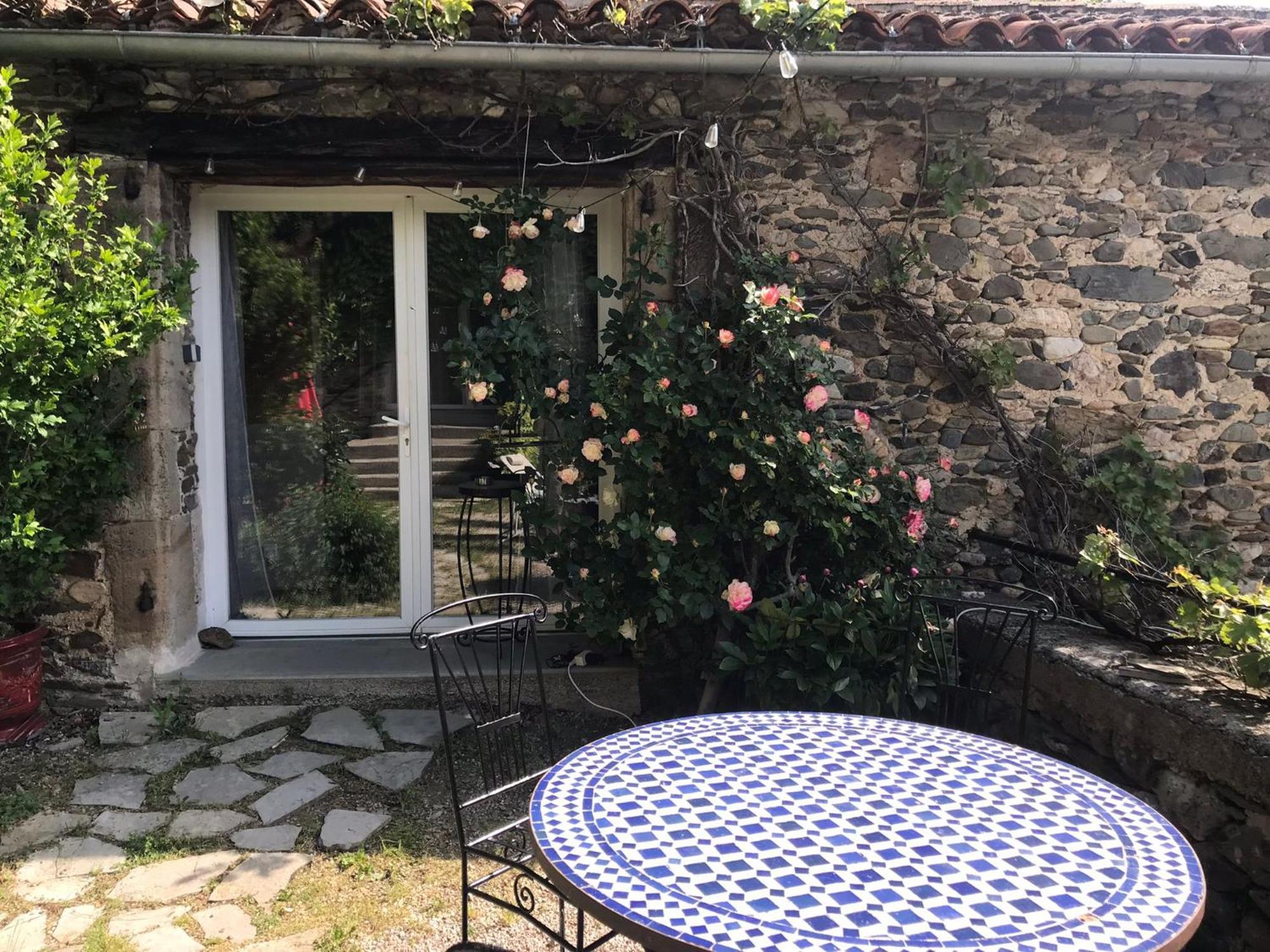 Les Jardins De Lumiere Bed & Breakfast Brusque Eksteriør bilde