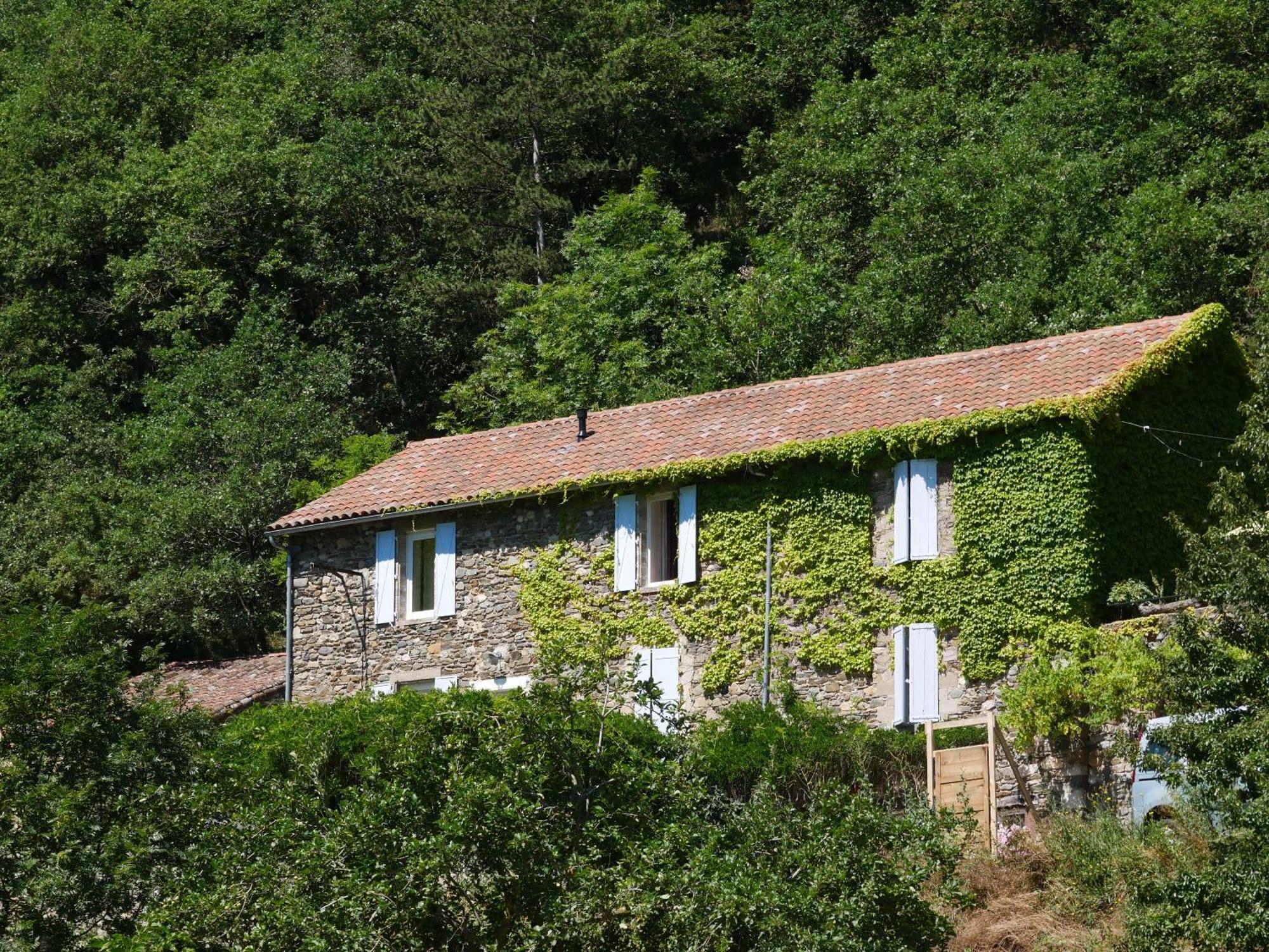 Les Jardins De Lumiere Bed & Breakfast Brusque Eksteriør bilde